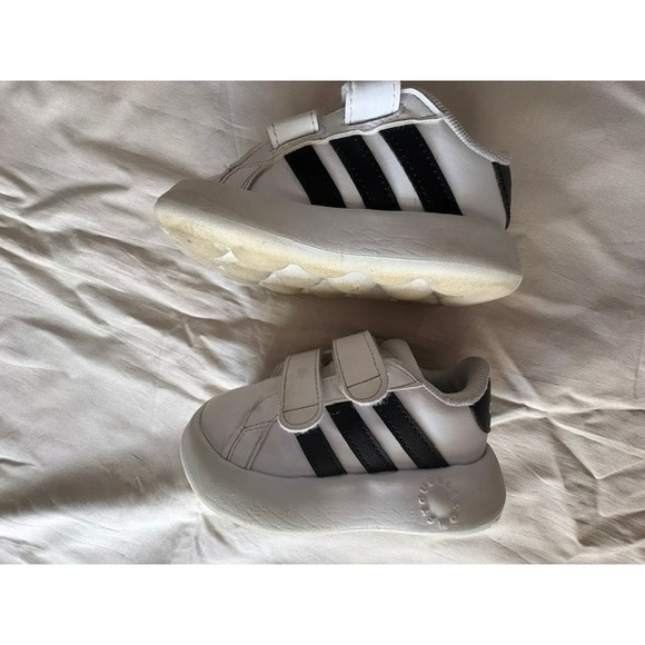 Adidas Grand Court 2.0 CFI Size 6K Sneaker White/Black Toddler Boys ID5271 - Picture 5 of 8